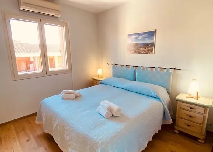 Ciro's House Πανσιόν Όλμπια